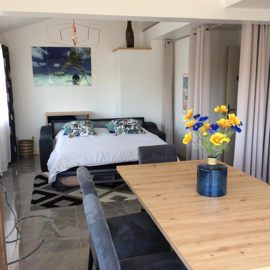 Bienvenue Chez Alain Et Marie Apartment Antibes Exterior photo