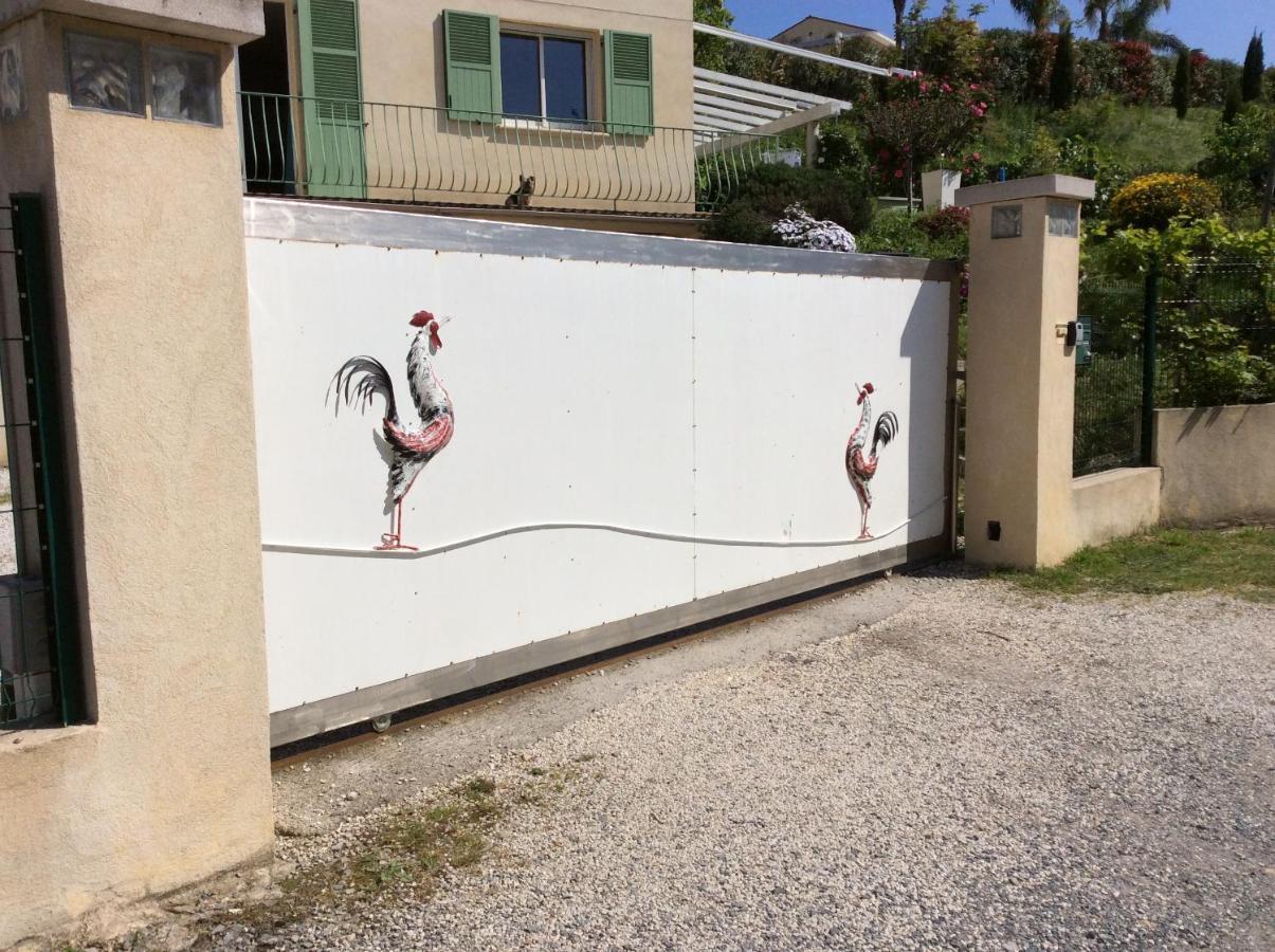 Bienvenue Chez Alain Et Marie Apartment Antibes Exterior photo